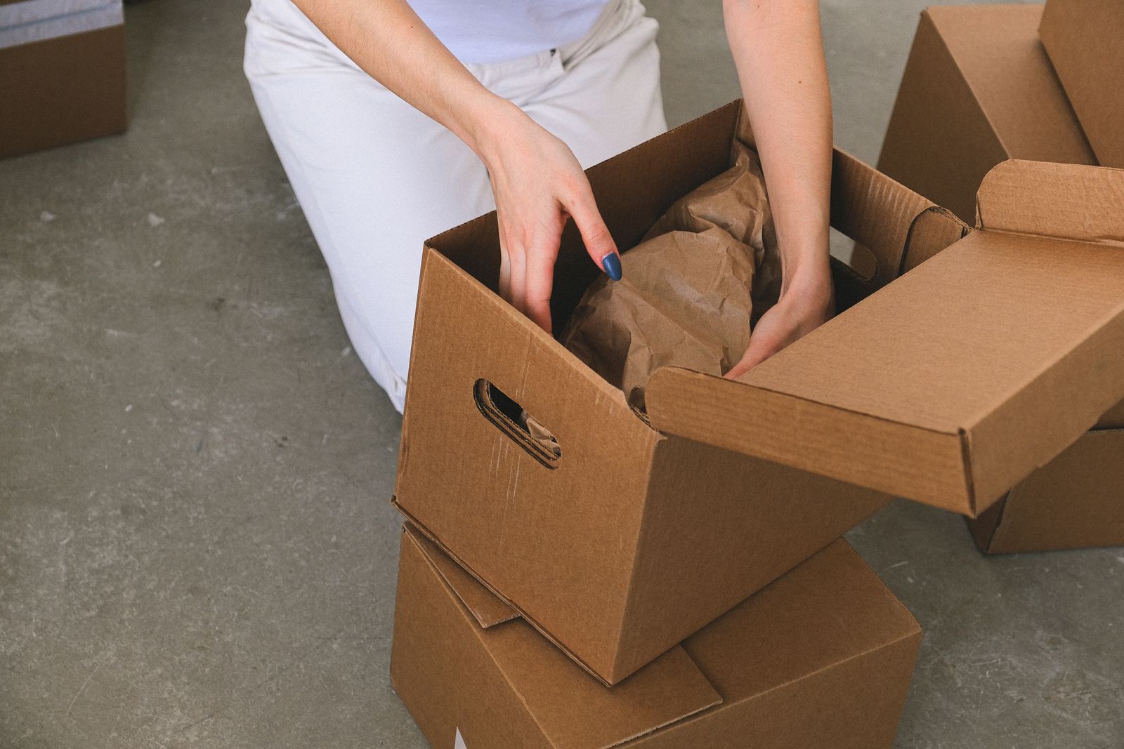 Perishables, pets and living things